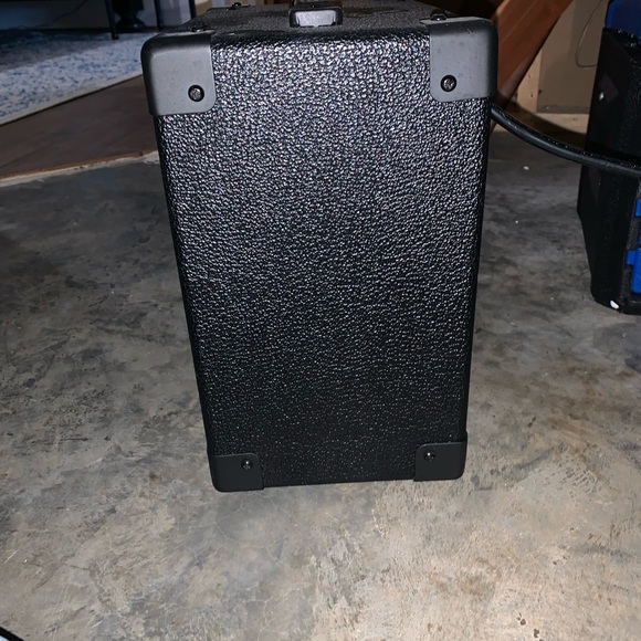 Peavey Backstage ll electric guitar practice amp - Picture 2 of 5